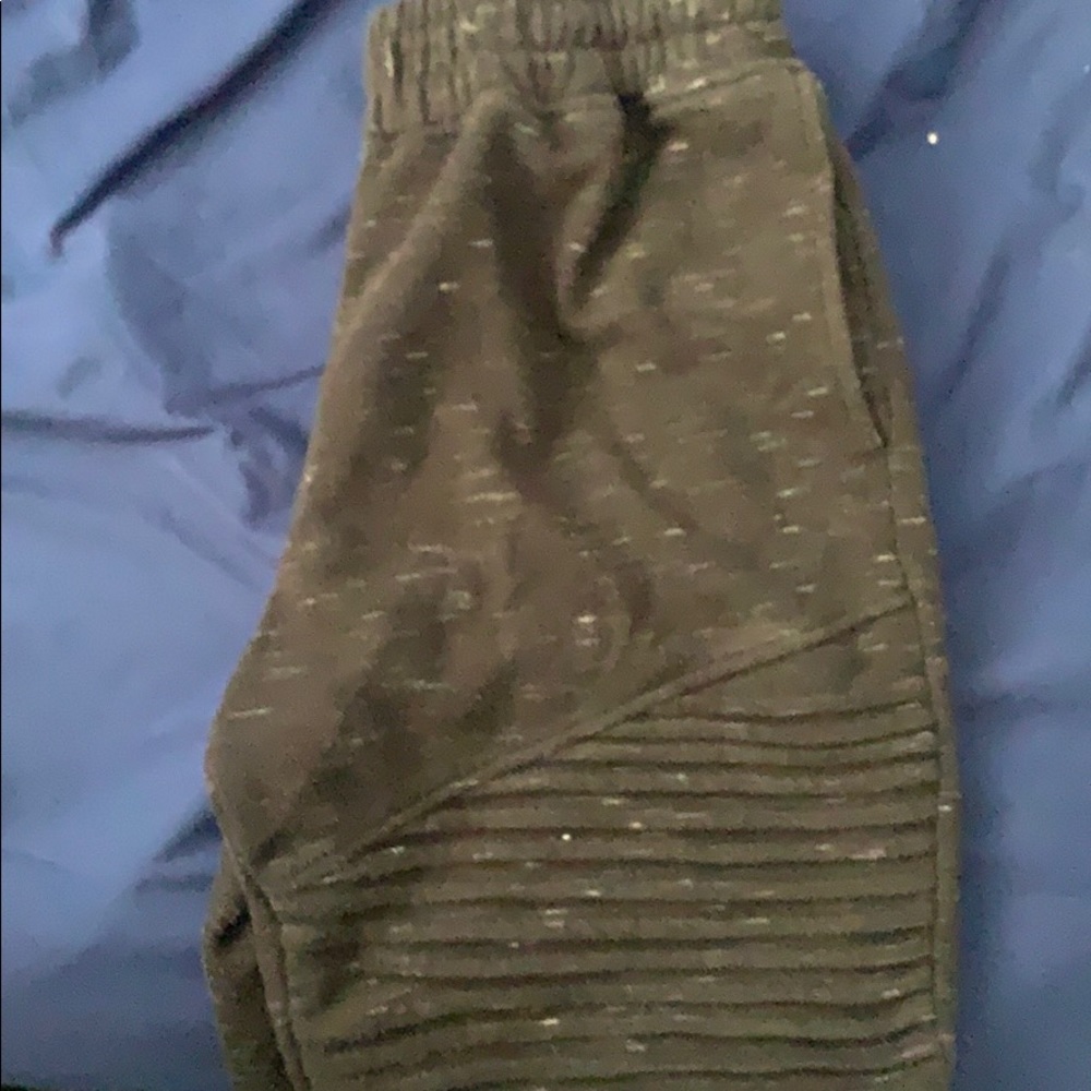 Short - Picture 3 of 4